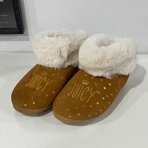 3/$10 Juicy Couture Kids Tan and Cream Starry Slippers